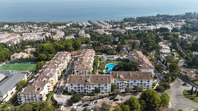 Golden Mile garden apartment